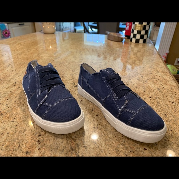 cute womens slip on sneakers